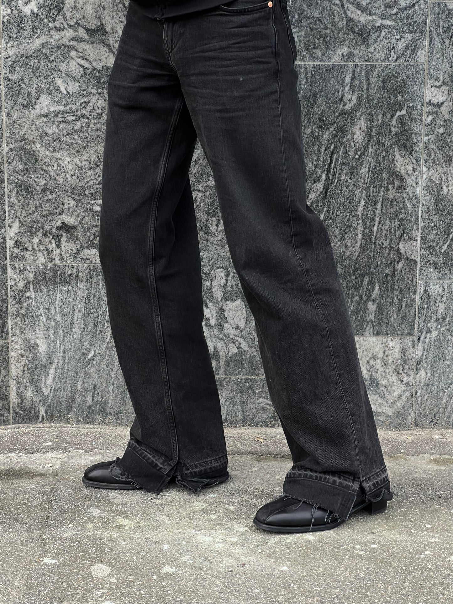 PEDESTRIAN Loafer. Black. Men