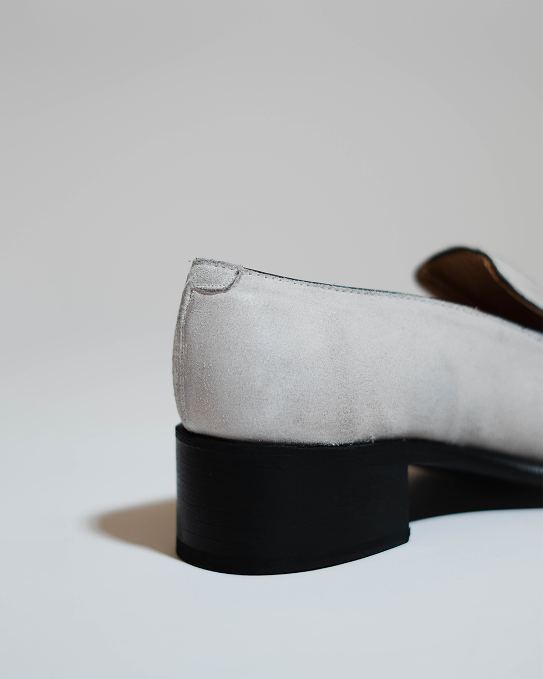 PEDESTRIAN Loafer. Dirty White. Women.