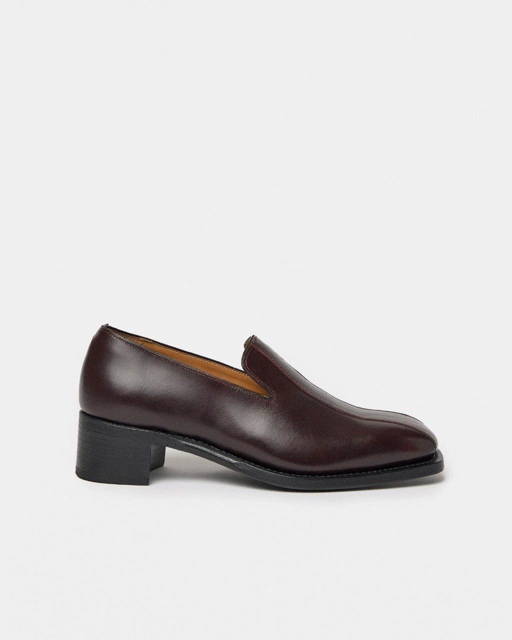PEDESTRIAN Loafer. Bordeaux. Men