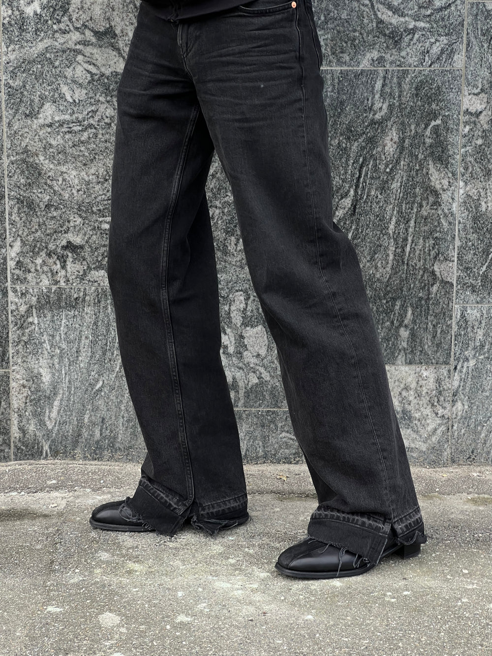PEDESTRIAN Loafer. Black. Men