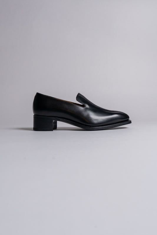 PEDESTRIAN Loafer. Black. Men