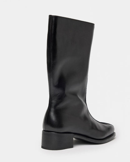 PEDESTRIAN Boot. Black. Women