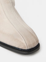 PEDESTRIAN Loafer. Dirty White. Men.