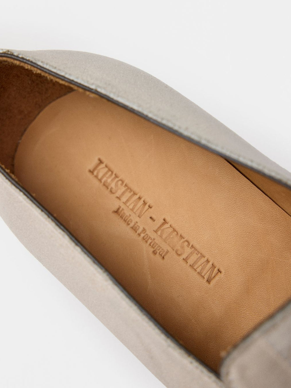 PEDESTRIAN Loafer. Dirty White. Men.